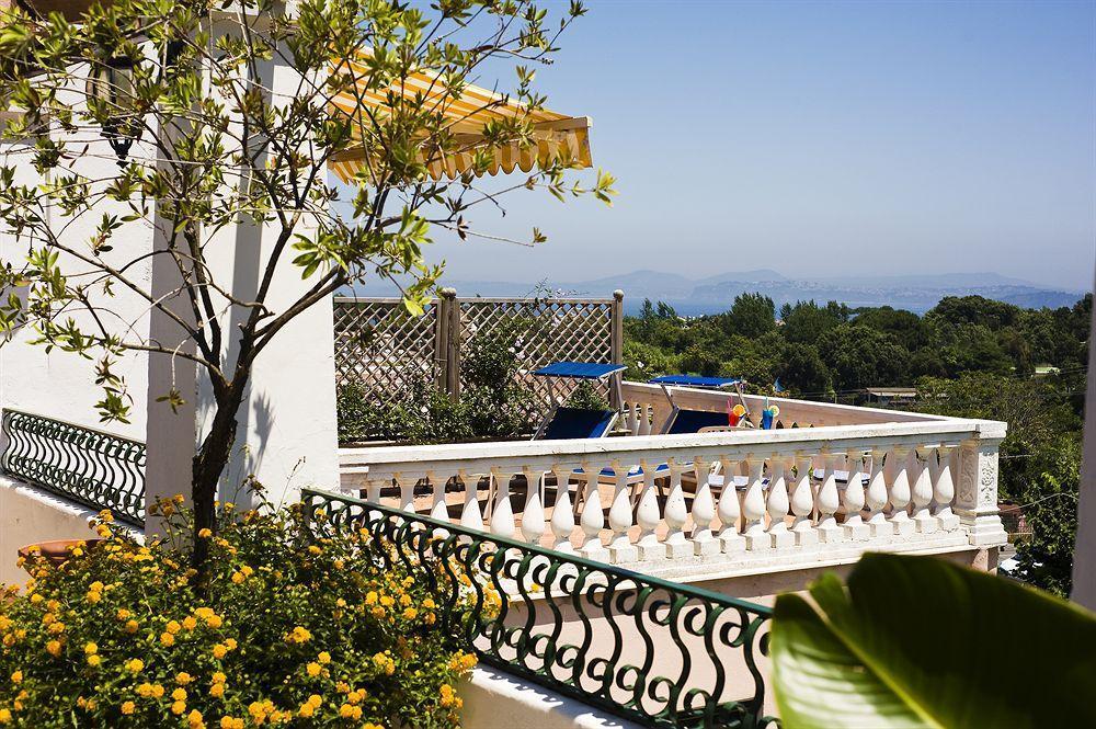 Hotel Bellevue Benessere & Relax Ischia Bagian luar foto
