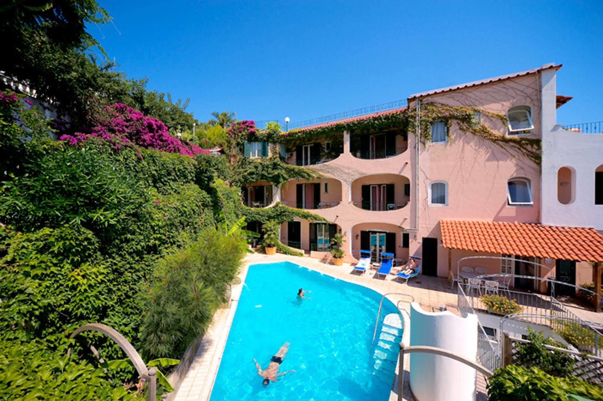 Hotel Bellevue Benessere & Relax Ischia Bagian luar foto